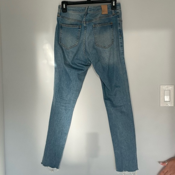 Zara basic jeans US6 - Picture 2 of 2
